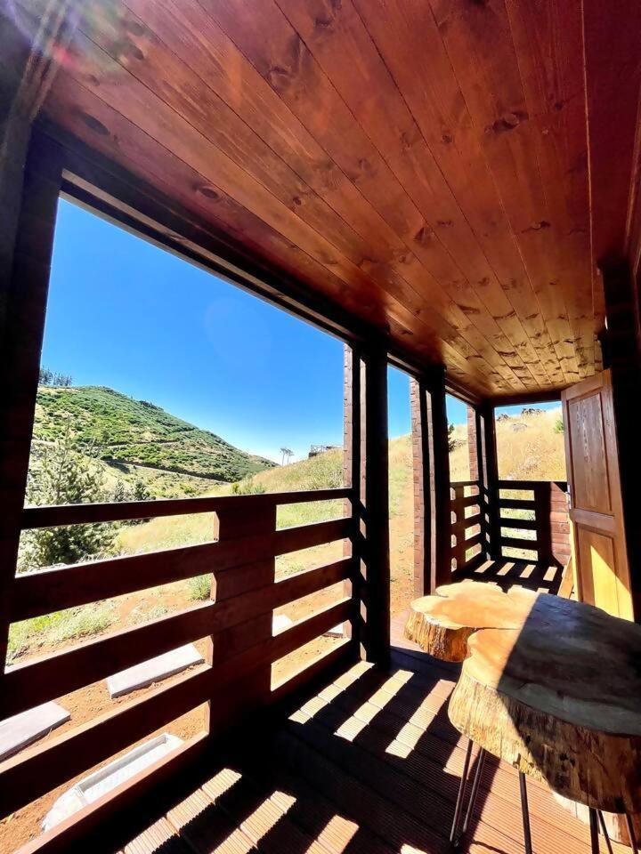 Готель Mountain Eco Shelter 3 Corujeira de Dentro Екстер'єр фото